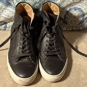 Collegium pillar high tops